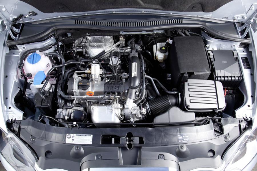  Seat Leon 1.2 TSI 2010 года  (фото 2 из 7)